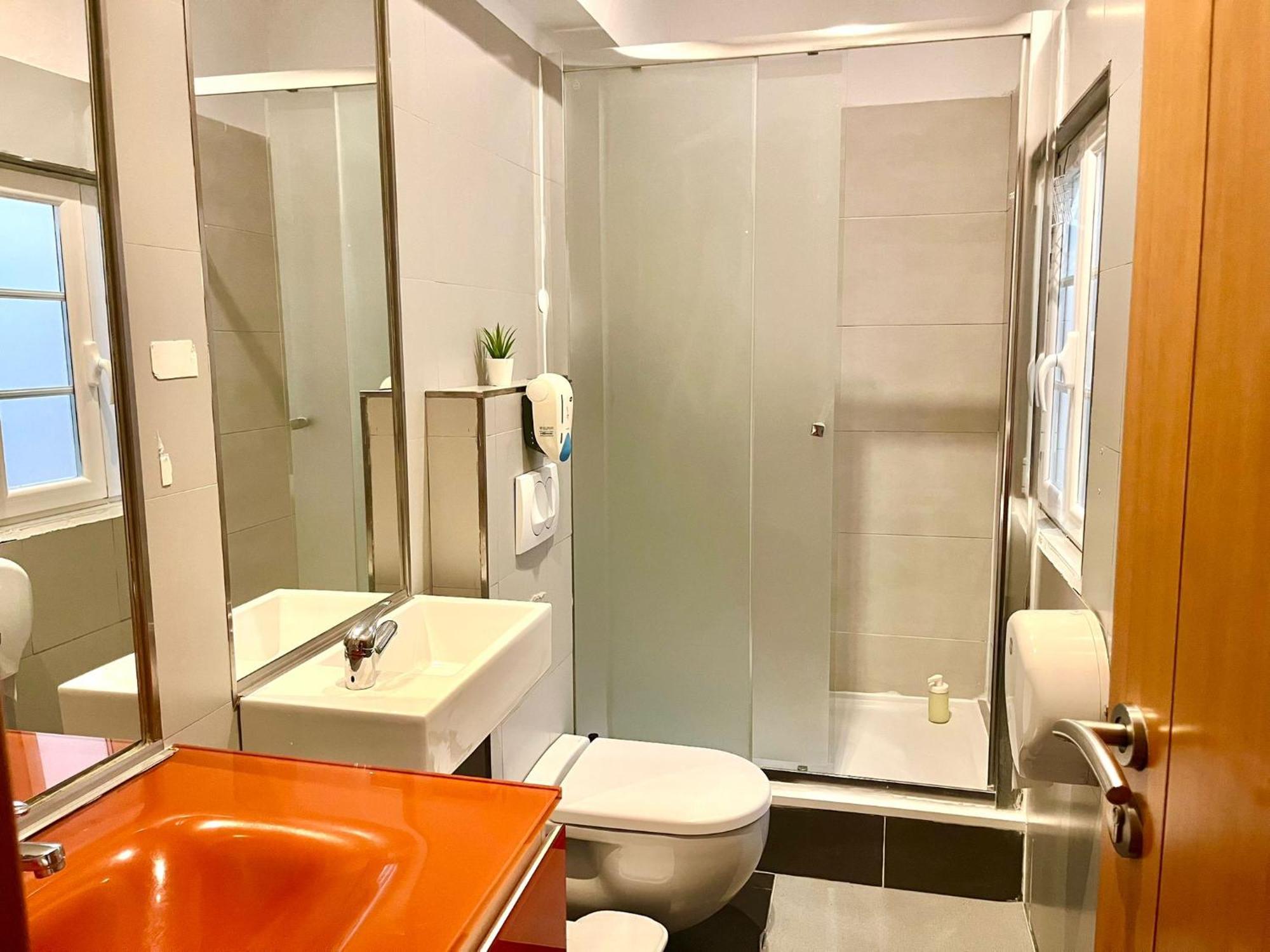 3 Bedroom, 2,5 Bathroom - Bairro Alto Residence Lisboa Ngoại thất bức ảnh