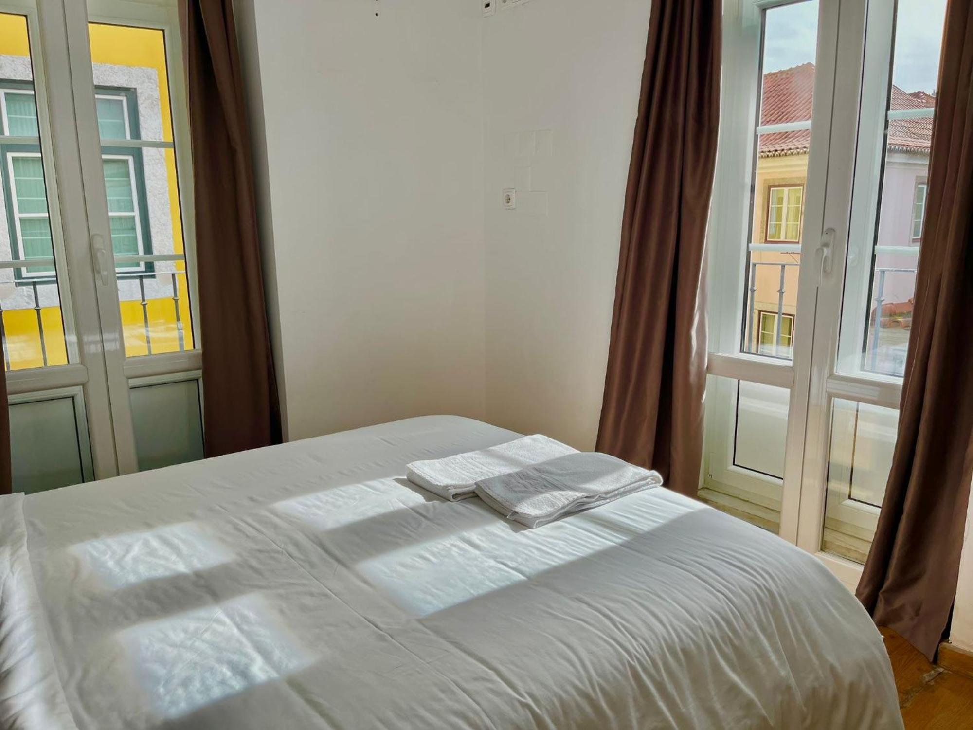 3 Bedroom, 2,5 Bathroom - Bairro Alto Residence Lisboa Ngoại thất bức ảnh